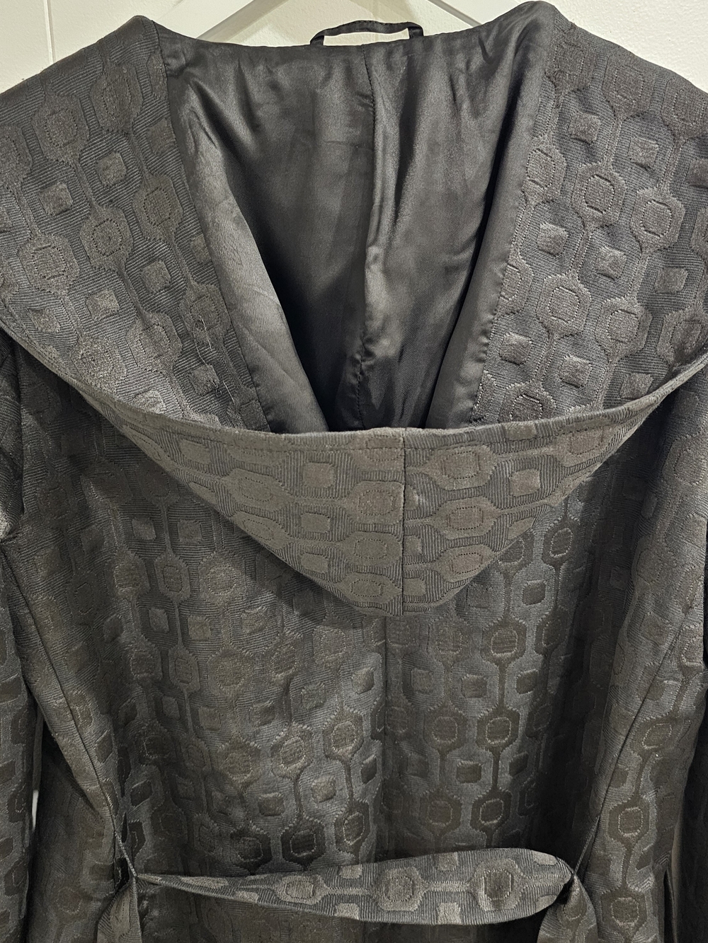 Sisley Black Geometric Jacquard Hooded Belted Coat Wrap XL-XXL - Picture 8 of 15